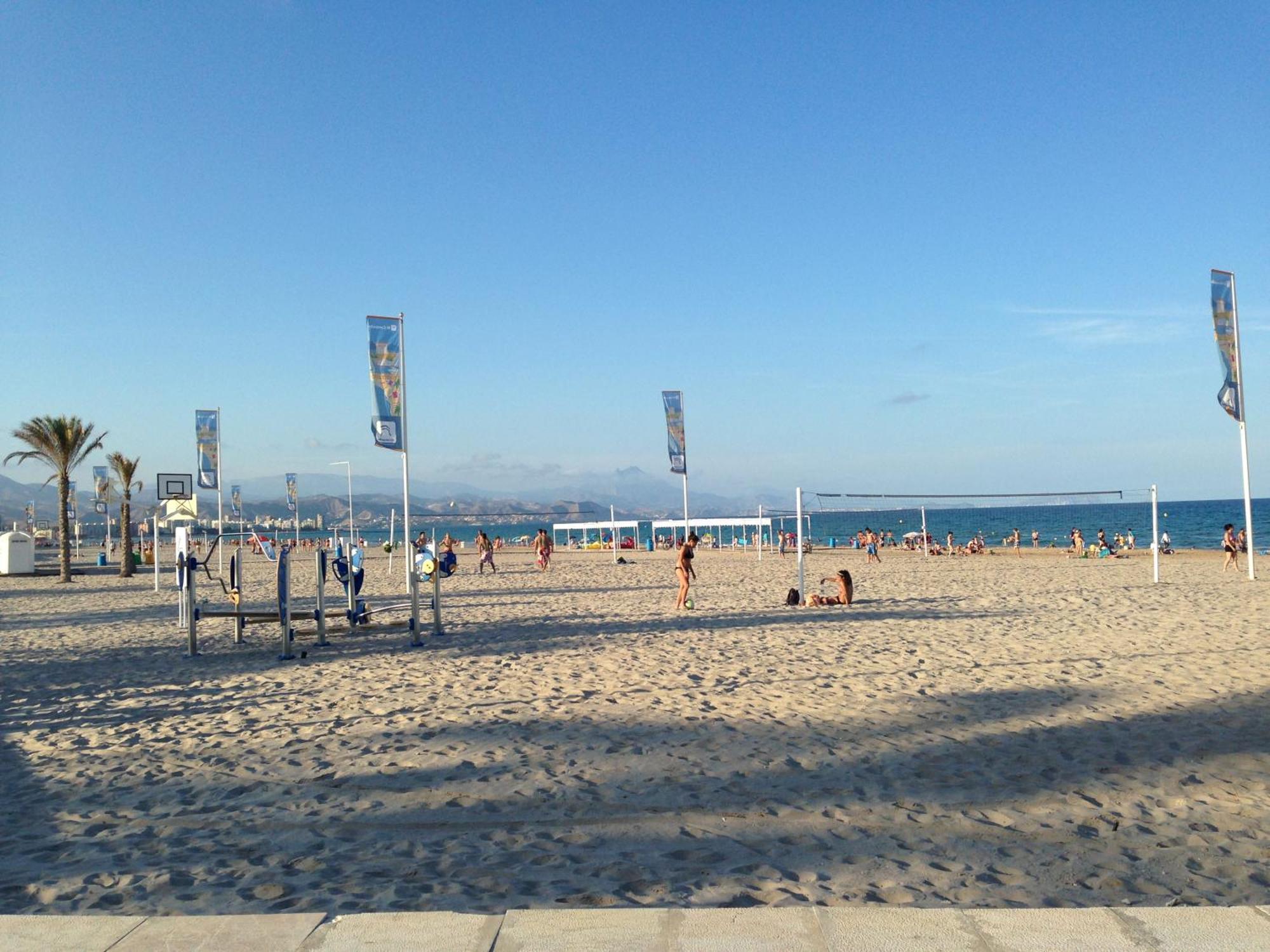 Apartamentos Sol Y Luz El Campello Bagian luar foto