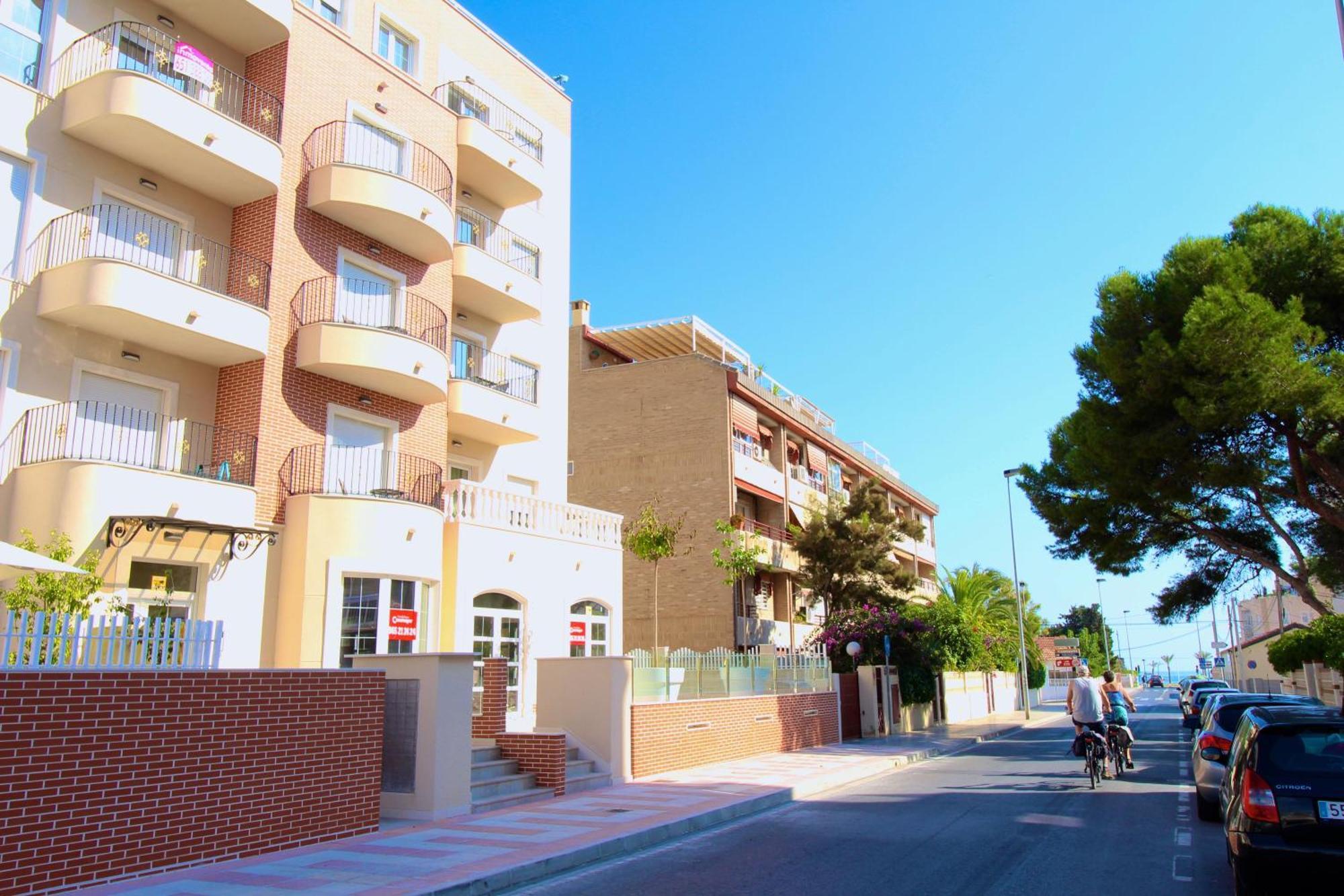 Apartamentos Sol Y Luz El Campello Bagian luar foto